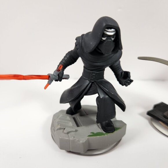 Disney Infinity Lot of 16 Figurines and Crystals 2.0 and 3.0 Various - Picture 12 of 16